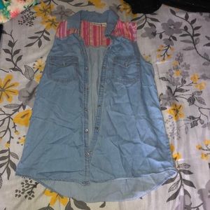 Mudd collared cotton sleeveless shirt